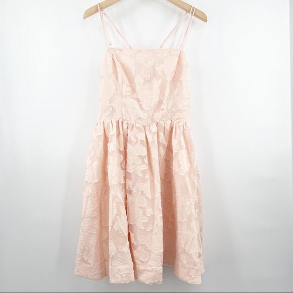 KEEPSAKE THE LABEL Offset Fit & Flare Dress Embroidered Ruffle Pink SZ 8 NWT - Picture 5 of 16